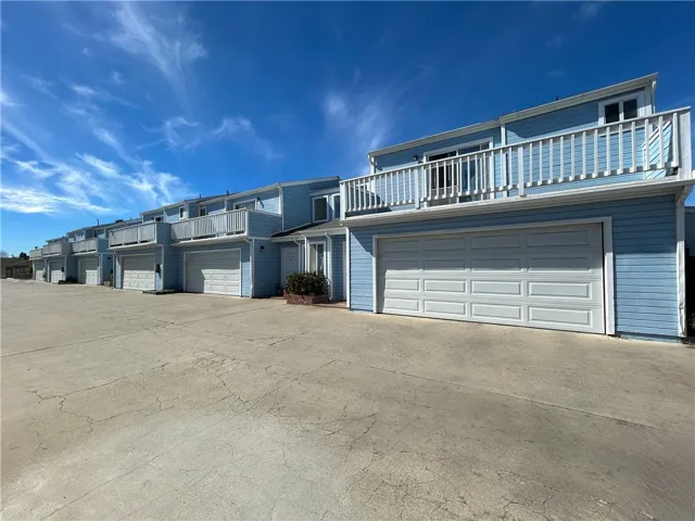 435 E Newlove Drive, Santa Maria, California 93454
