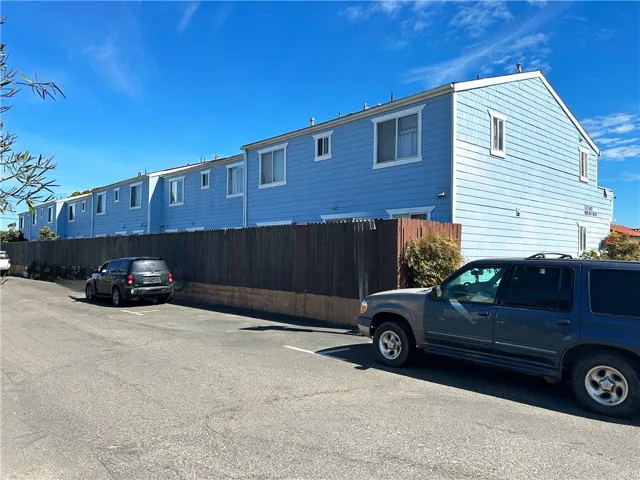 435 E Newlove Drive, Santa Maria, California 93454