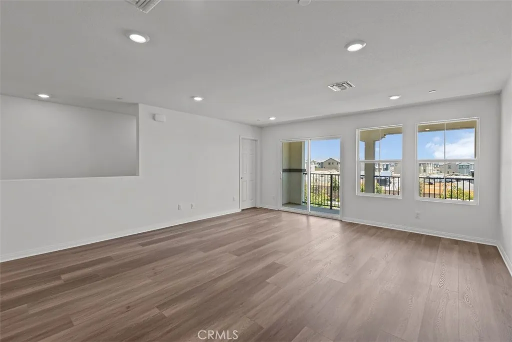 4285 S Hermosa Paseo, Ontario, California 91761 home-pic-2