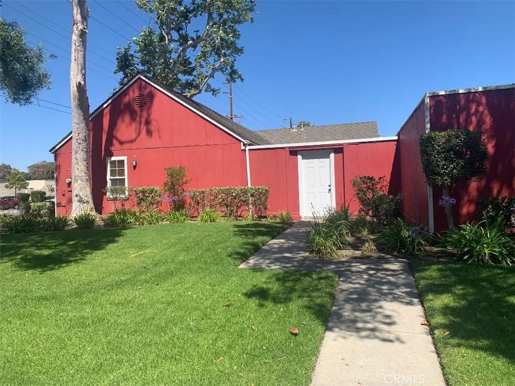 469 Corvette Street, Port Hueneme, California 93041 home-pic-1