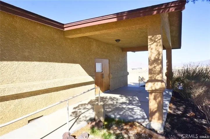 11112 Barstow Road, Lucerne Valley, California 92356