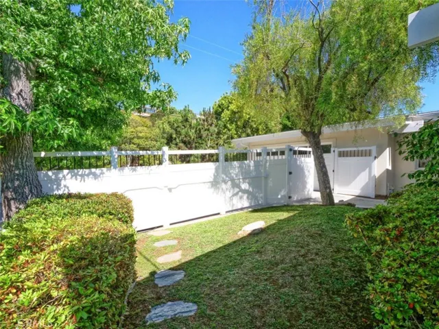 28503 Rothrock Drive, Rancho Palos Verdes, California 90275