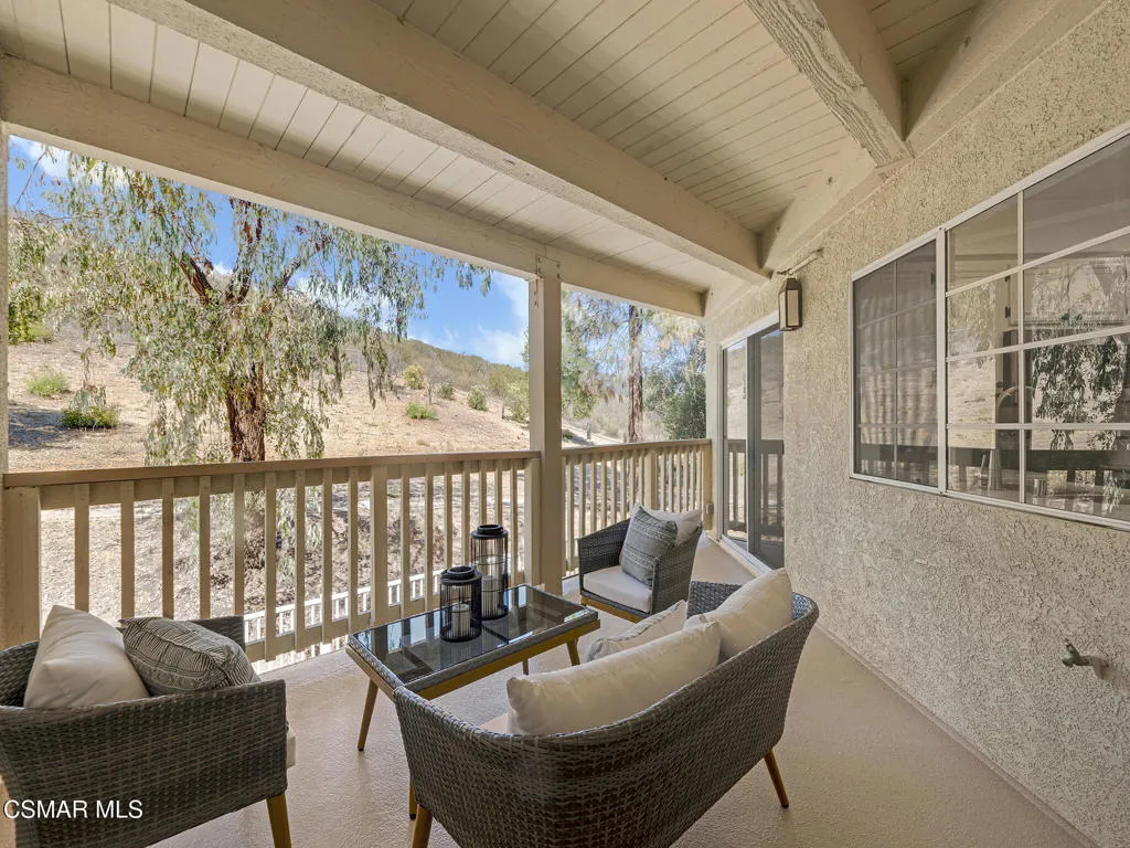 5837 Oak Bend Ln 307, Oak Park, California 91377 home-pic-26