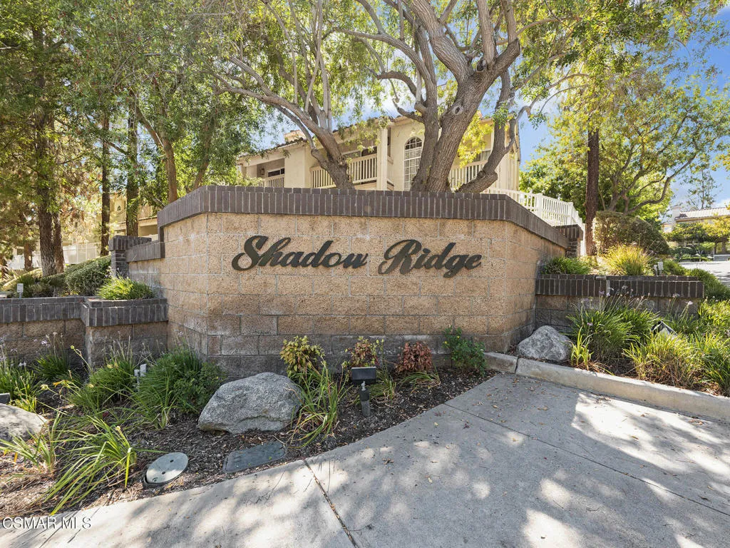 5837 Oak Bend Ln 307, Oak Park, California 91377 home-pic-29