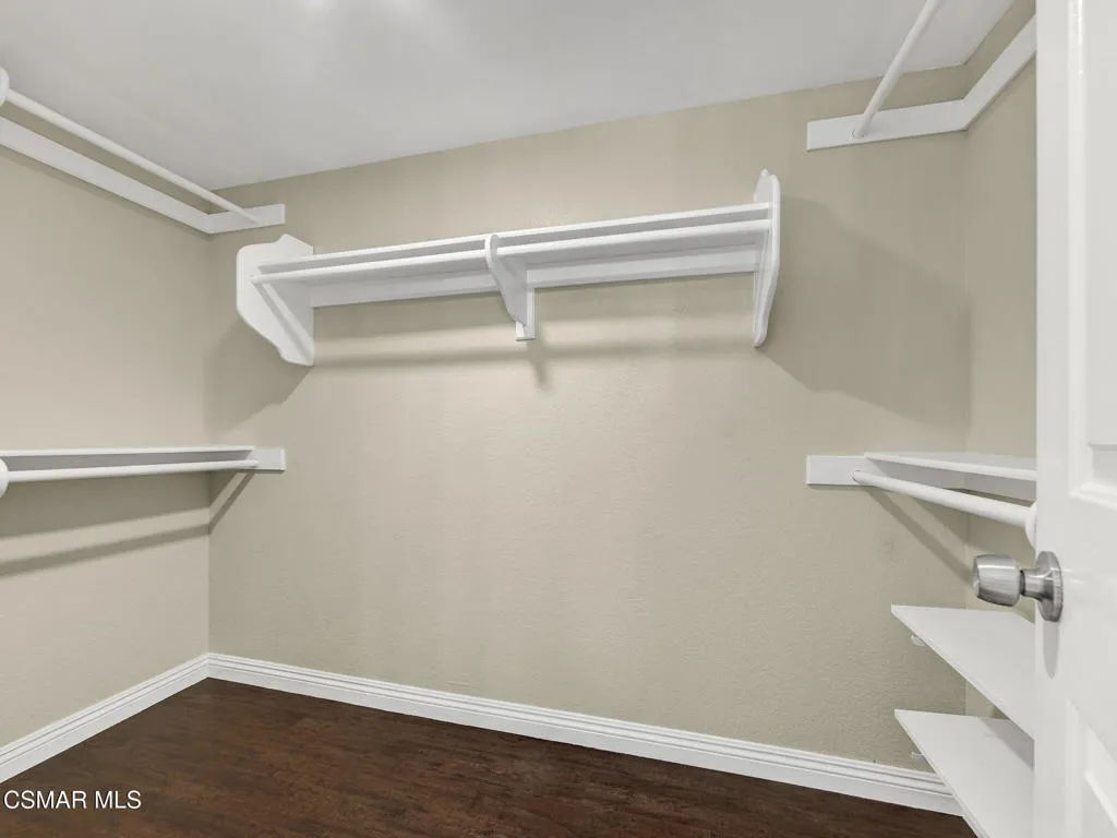 5837 Oak Bend Ln 307, Oak Park, California 91377 home-pic-17