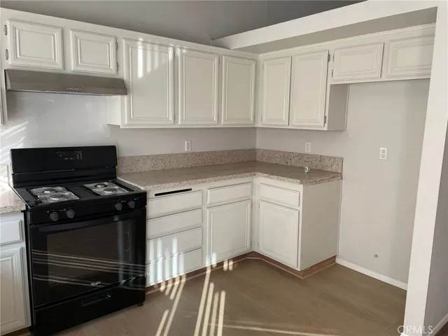 3917 Klamath River Drive, Ontario, California 91761