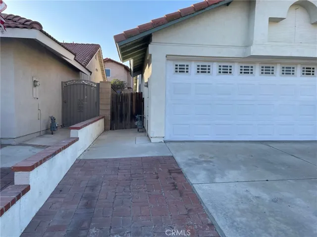 3917 Klamath River Drive, Ontario, California 91761