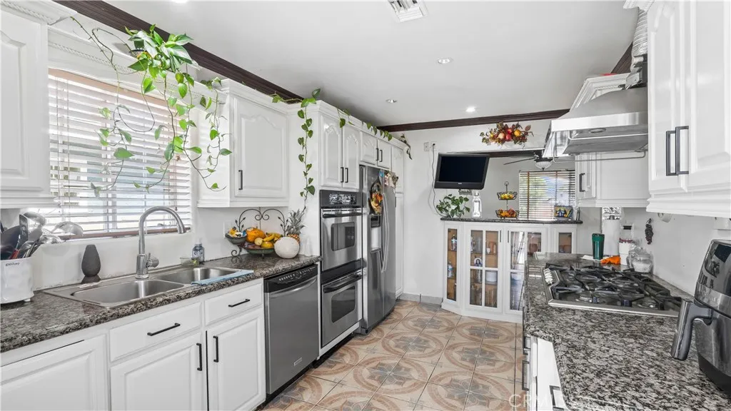 12063 Newmire Avenue, Norwalk, California 90650 home-pic-10