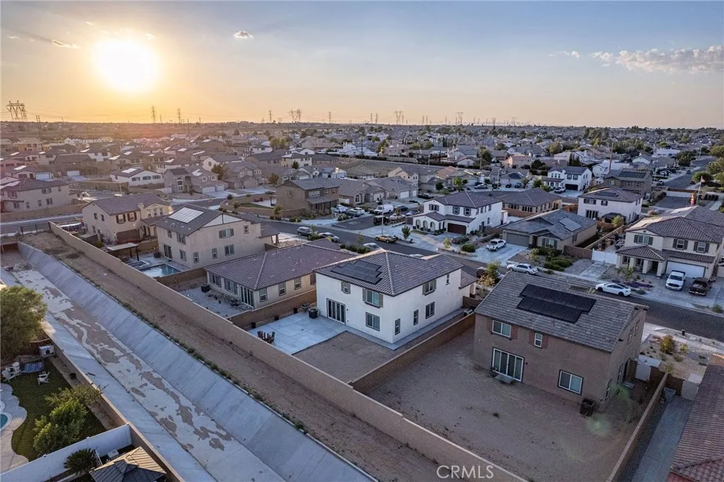 14335 Plymouth Street, Hesperia, California 92344 home-pic-42