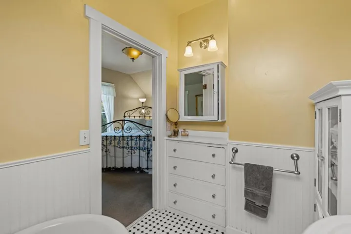 705 Union Street, Pacific Grove, California 93950