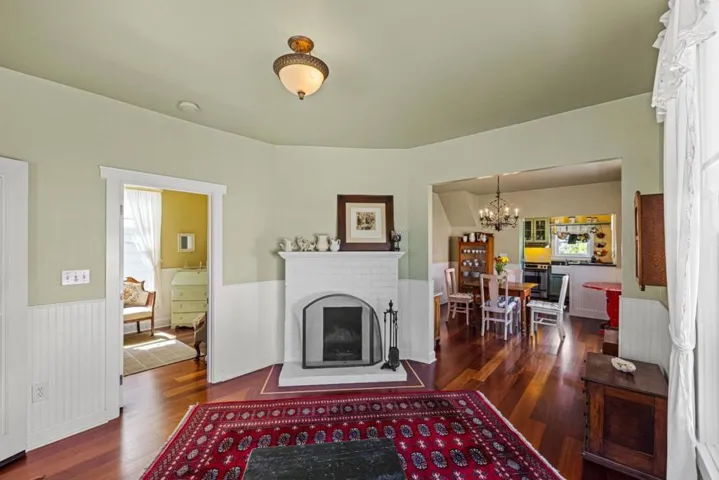 705 Union Street, Pacific Grove, California 93950