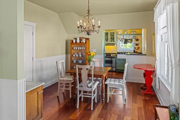 705 Union Street, Pacific Grove, California 93950