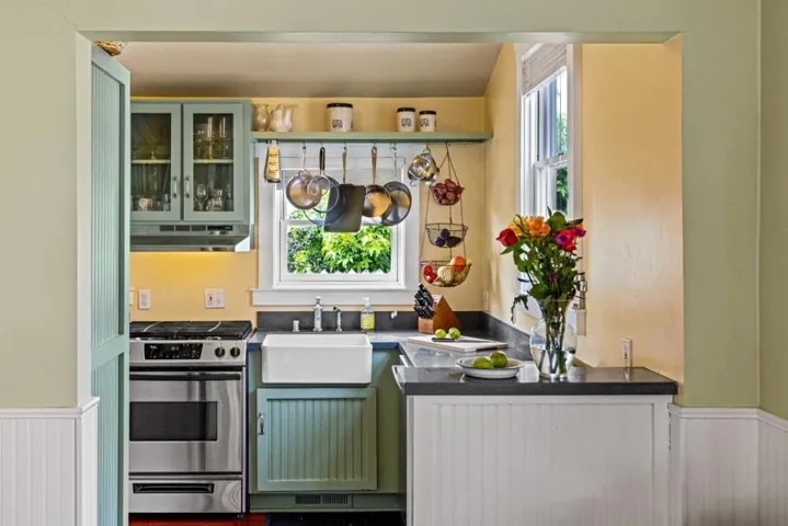 705 Union Street, Pacific Grove, California 93950
