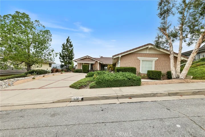 614 S Pathfinder Trail, Anaheim Hills, California 92807