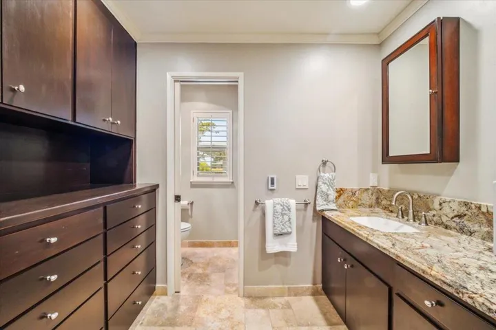 11 Skyline, Monterey, California 93940