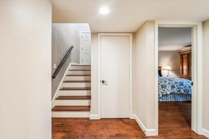 11 Skyline, Monterey, California 93940