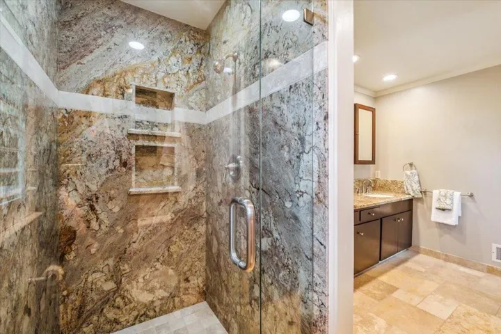 11 Skyline, Monterey, California 93940
