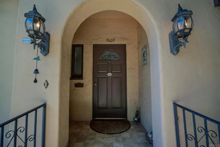 1607 N Gardner Street, Los Angeles, California 90046