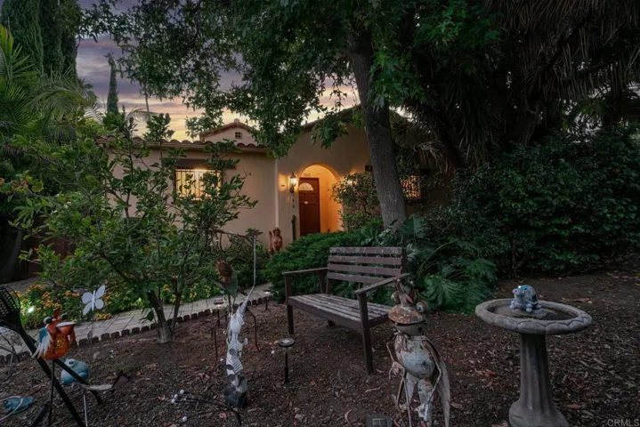 1607 N Gardner Street, Los Angeles, California 90046