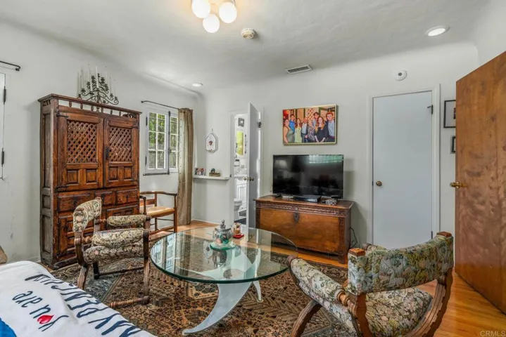1607 N Gardner Street, Los Angeles, California 90046