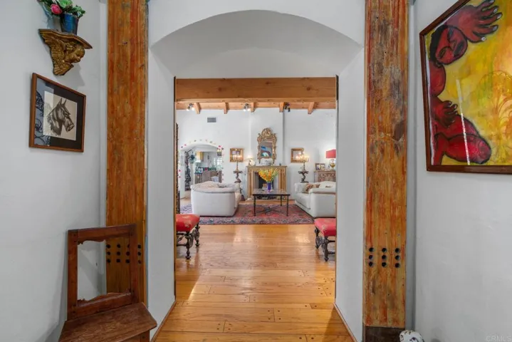 1607 N Gardner Street, Los Angeles, California 90046