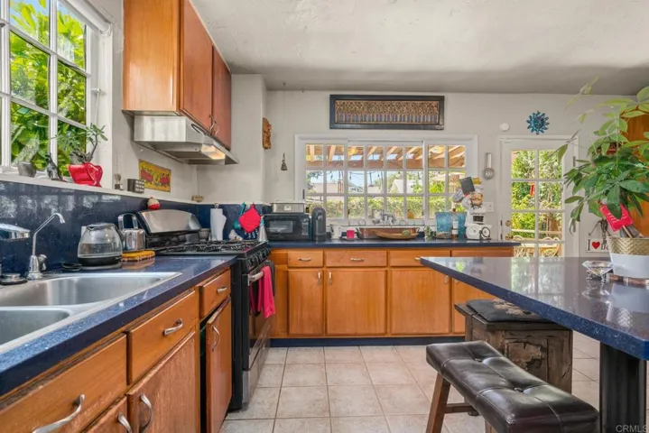 1607 N Gardner Street, Los Angeles, California 90046