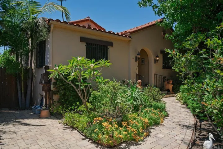 1607 N Gardner Street, Los Angeles, California 90046