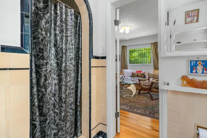 1607 N Gardner Street, Los Angeles, California 90046
