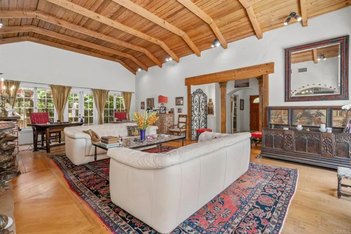 1607 N Gardner Street, Los Angeles, California 90046