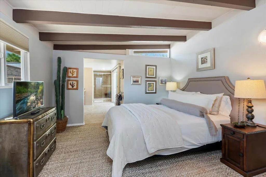 Master Bed/Bath