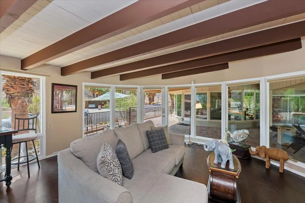 Casita Living Room 1