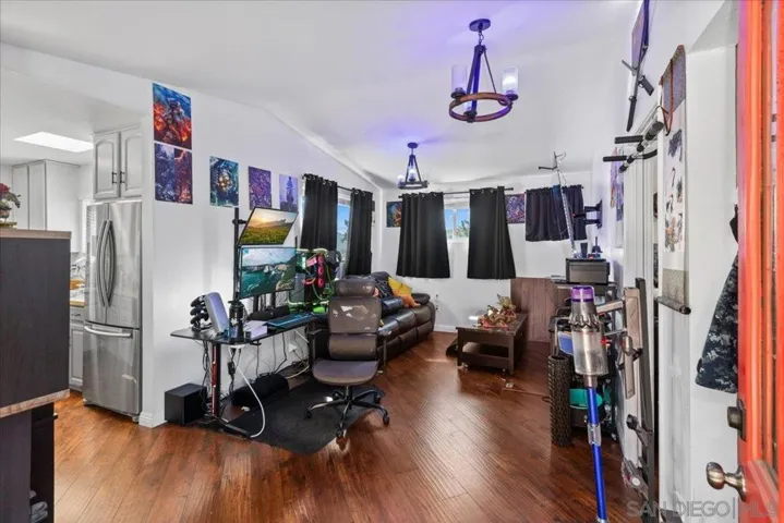 9307 Dalehurst Rd, Santee, California 92071
