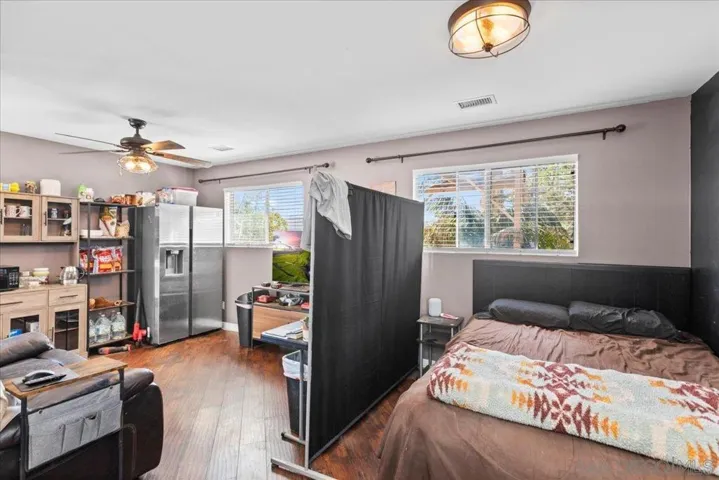 9307 Dalehurst Rd, Santee, California 92071