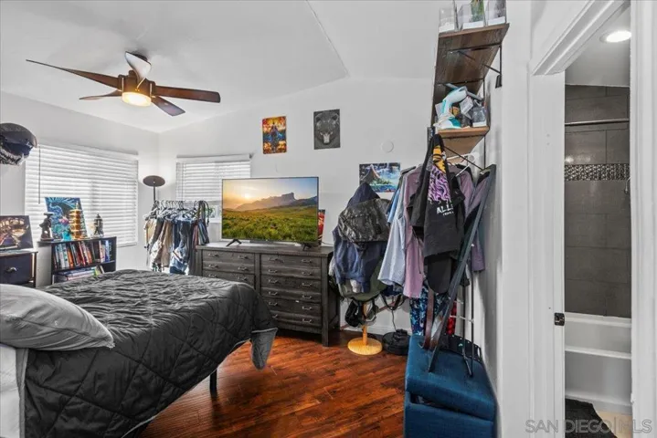 9307 Dalehurst Rd, Santee, California 92071