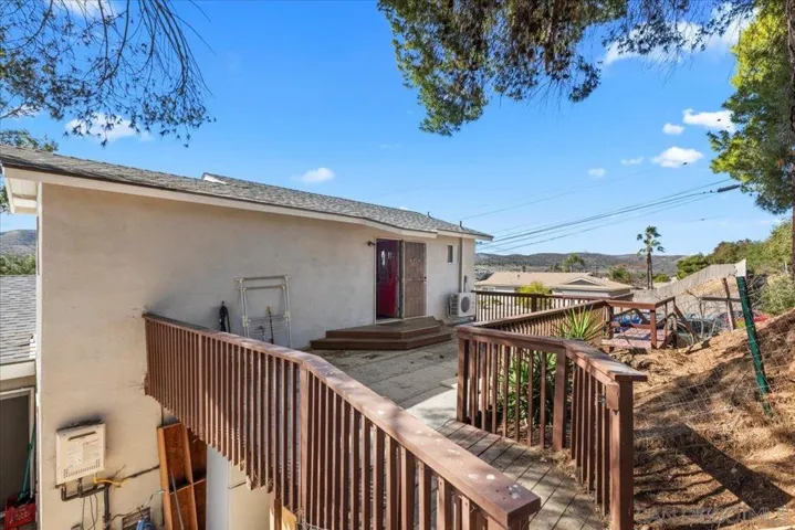 9307 Dalehurst Rd, Santee, California 92071