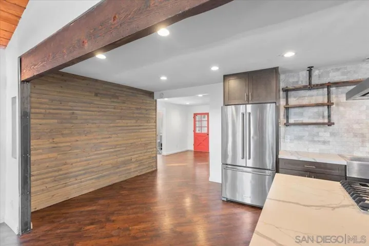 9307 Dalehurst Rd, Santee, California 92071