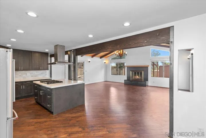 9307 Dalehurst Rd, Santee, California 92071