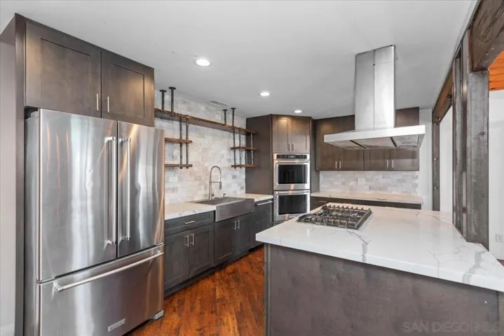 9307 Dalehurst Rd, Santee, California 92071