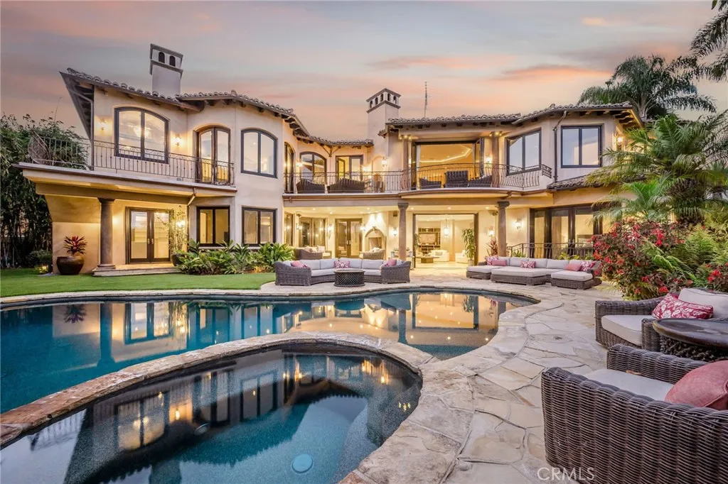 215 S Poinsettia Avenue, Manhattan Beach, California 90266, 6 Bedrooms Bedrooms, ,7 BathroomsBathrooms,Residential Lease,For Rent,Poinsettia,SB25165051