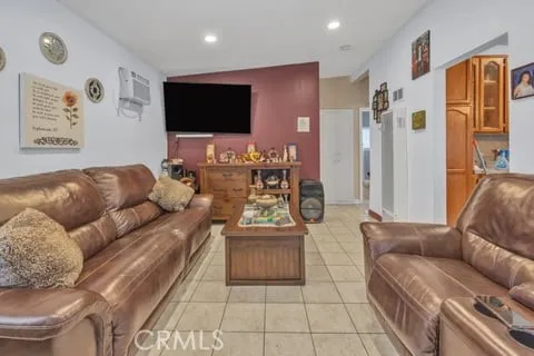 11609 208th Street, Lakewood, California 90715 home-pic-15