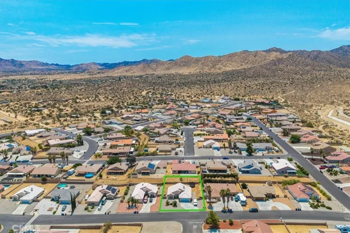 8593 Golden Meadow Drive, Yucca Valley, California 92284