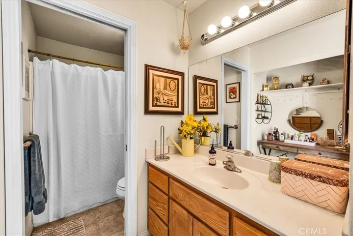 8593 Golden Meadow Drive, Yucca Valley, California 92284