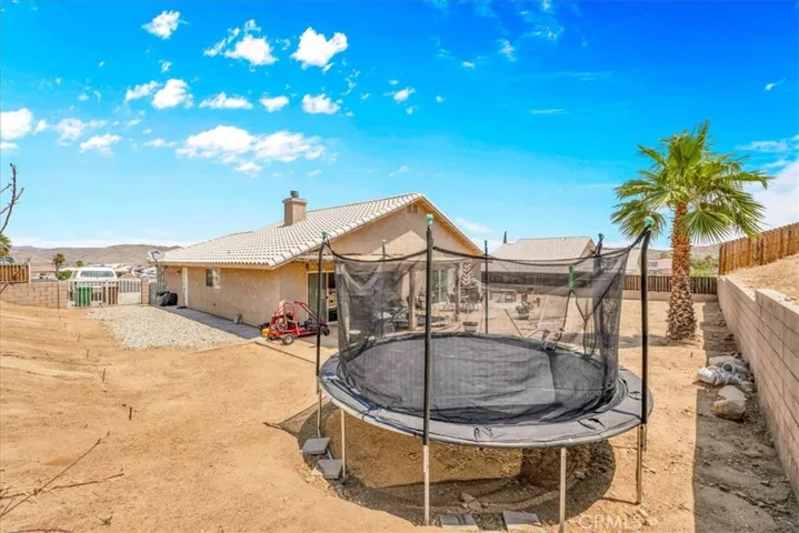 8593 Golden Meadow Drive, Yucca Valley, California 92284