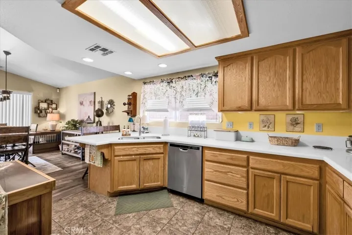 8593 Golden Meadow Drive, Yucca Valley, California 92284