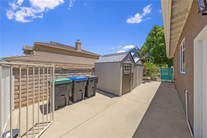 38236 Oak Bluff Lane, Murrieta, California 92562