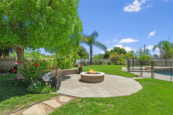 38236 Oak Bluff Lane, Murrieta, California 92562
