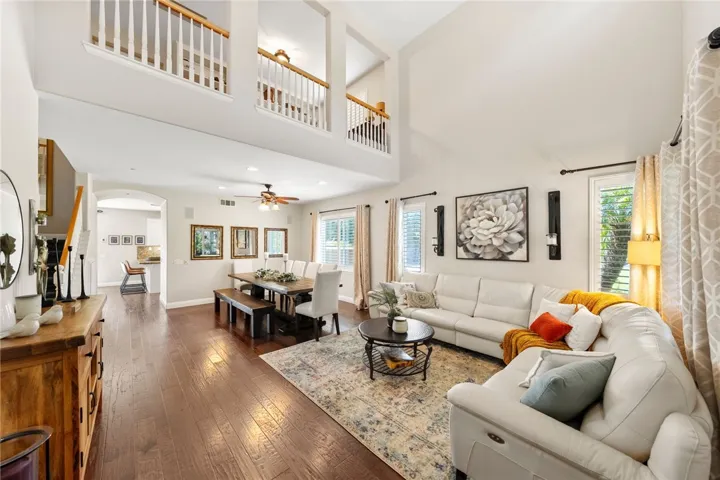 38236 Oak Bluff Lane, Murrieta, California 92562