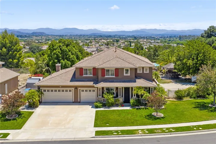 38236 Oak Bluff Lane, Murrieta, California 92562