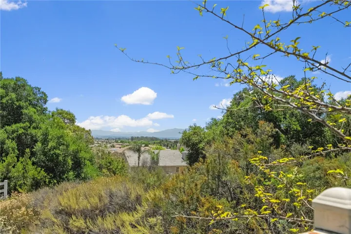 38236 Oak Bluff Lane, Murrieta, California 92562