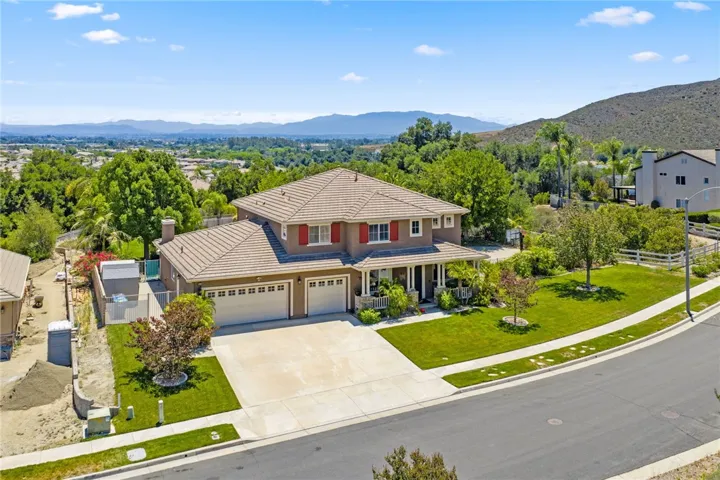 38236 Oak Bluff Lane, Murrieta, California 92562